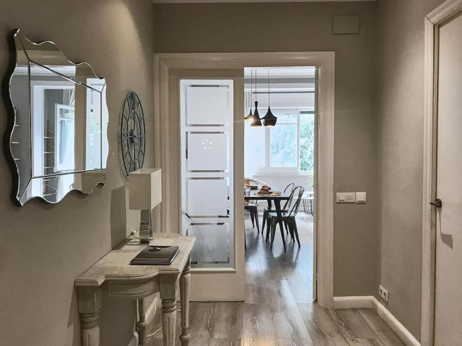 Magnificent 4 Bedroom In Eixample Appartement Barcelona