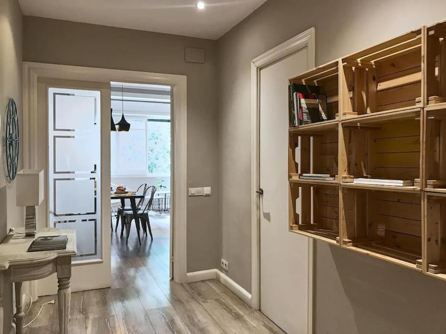 Magnificent 4 Bedroom In Eixample Appartement *
